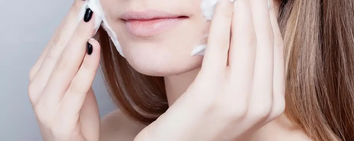 Skin Lightening Face Wash Manufacturer in India